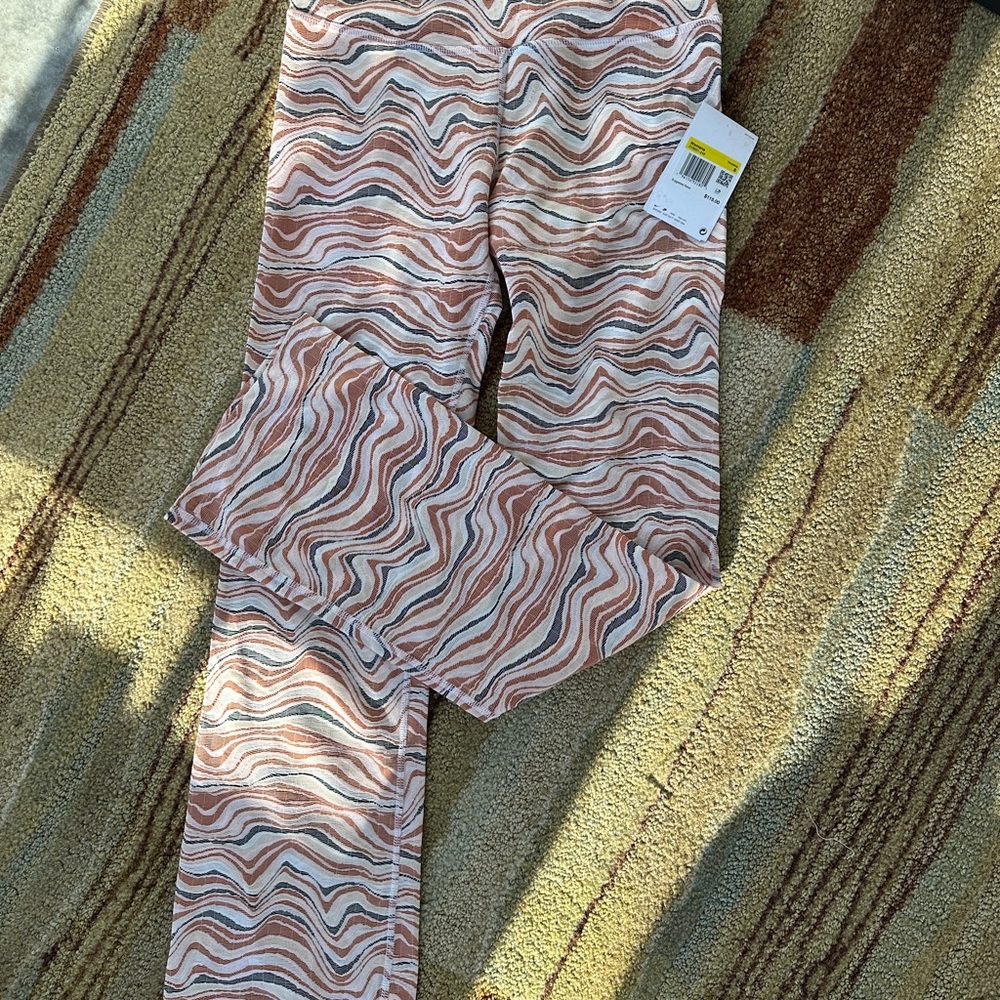 Stylish women’s training Nike yoga pants